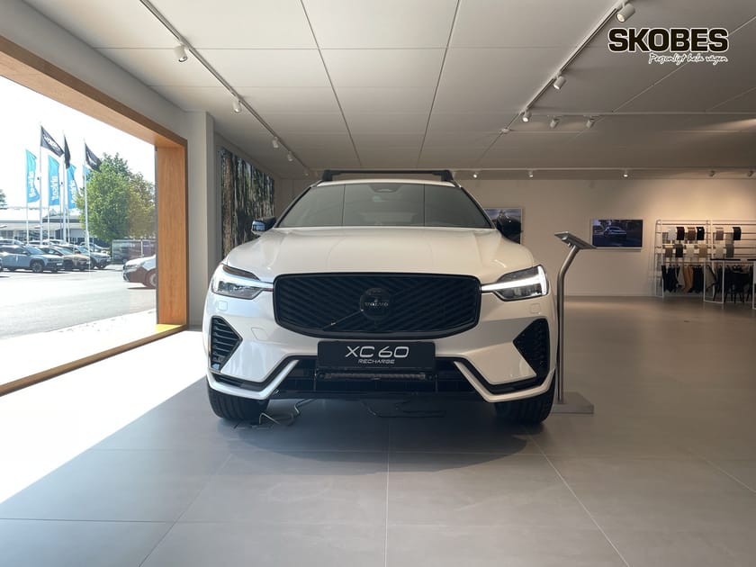 Bild 2 av Volvo XC60 T6 Plus Black Nordic Edition