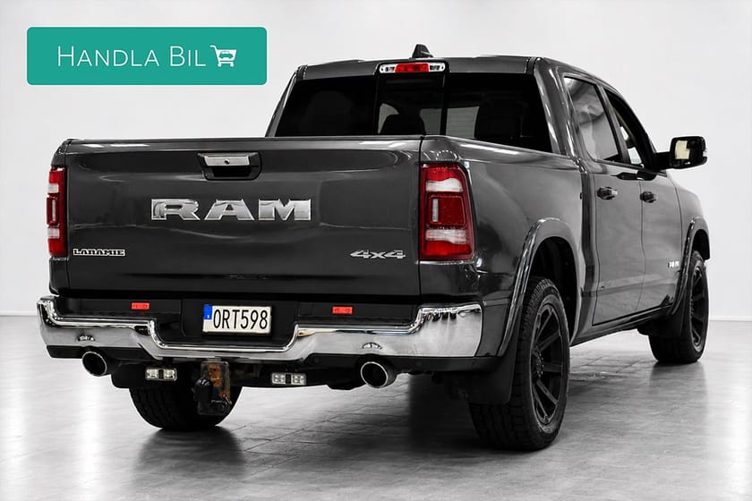 Bild 5 av RAM 1500 Crew Cab 5.7 V8 HEMI 4X4 Laramie Luft H/K Pano Moms