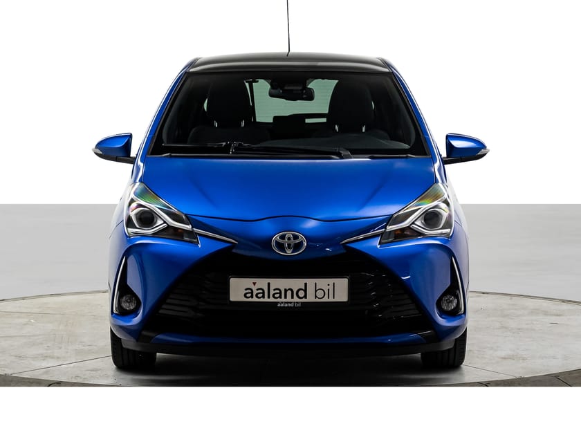 Bilde 4 av Toyota Yaris Hybrid Lav km Automat Glasstak Ryggekamera Alu DAB+++