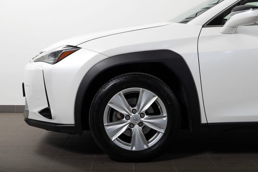 Bild 4 av Lexus UX 250h E-Four AWD 184hk / B-kamera / P-senorer