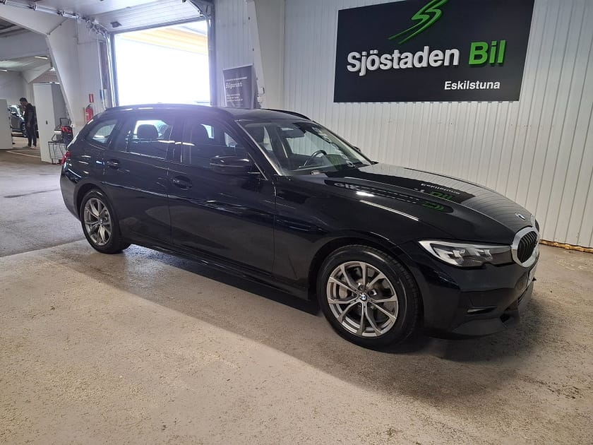 Bild 3 av BMW 330e xDrive Touring Aut Sport Line Navi Led Digital Cockpit