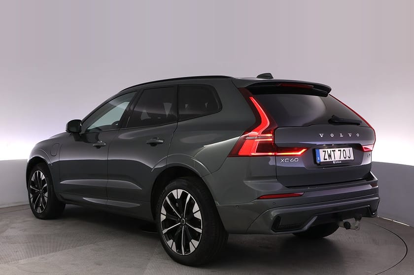 Bild 4 av Volvo XC60 Recharge T6 AWD Plus Dark H/K 360 Drag Elstol