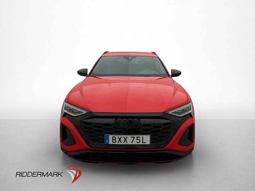 Bild 3 av Audi Q8 Sportback 55 e-tron quattro Q S-Line Pano B&O Luftfjäd 360°