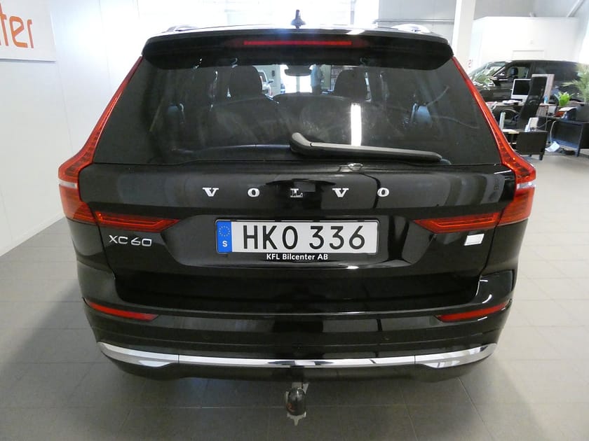 Bild 5 av Volvo XC60 Recharge 18,8kWh T6 AWD Plus H&K-360°-Värmare-Drag-SoV
