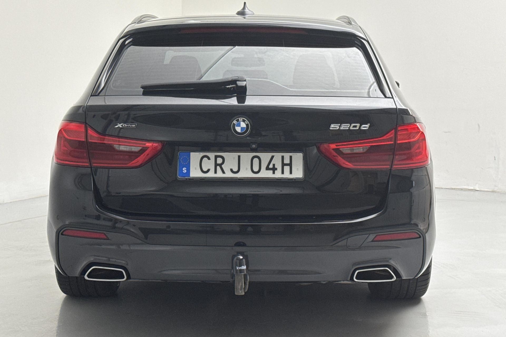 BMW 520 d xDrive Touring 2019, photo 6/10