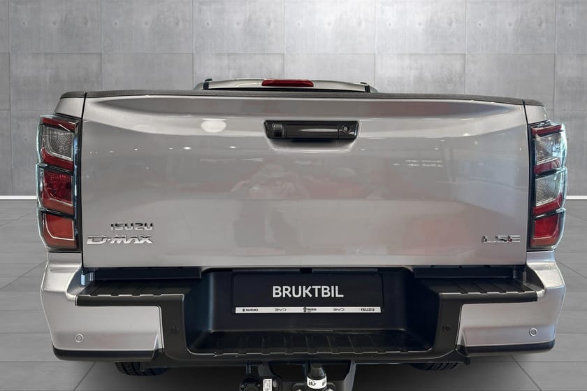 Bilde 4 av Isuzu D-Max Space Cab 1,9D 164HK. Premium, Black Edition. D-Cab.
