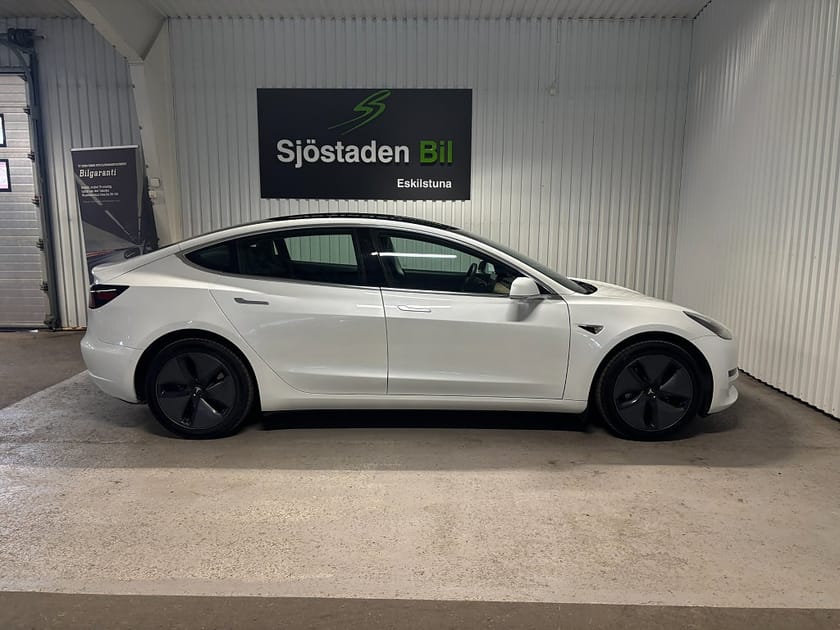 Bild 5 av Tesla Model 3 Standard Range Plus Navi/Drag/AI-dator