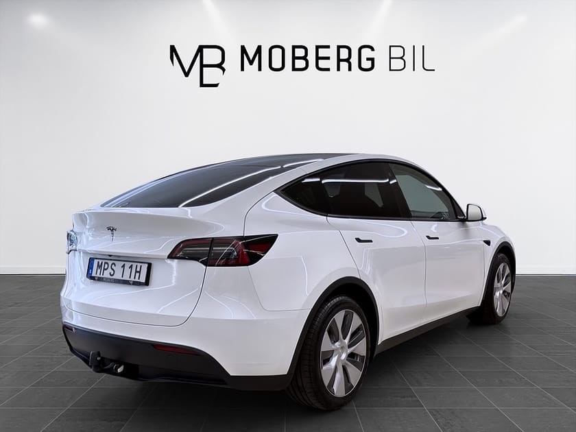 Bild 5 av Tesla Model Y Standard Range RWD 299hk Helg på Moberg! Pano Drag B-Kamera
