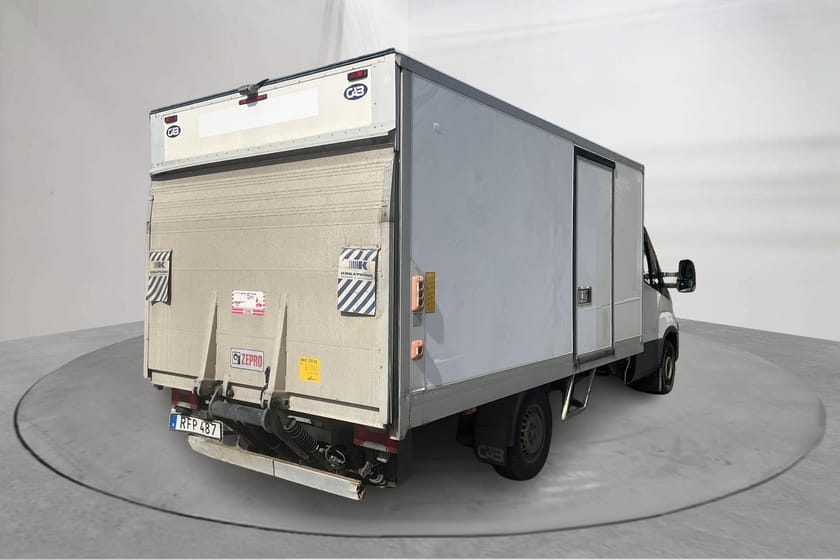 Bild 5 av Iveco Daily 35-160 Chassi Cab 35 2.3 Volymskåp (156hk) Reparationsobjekt