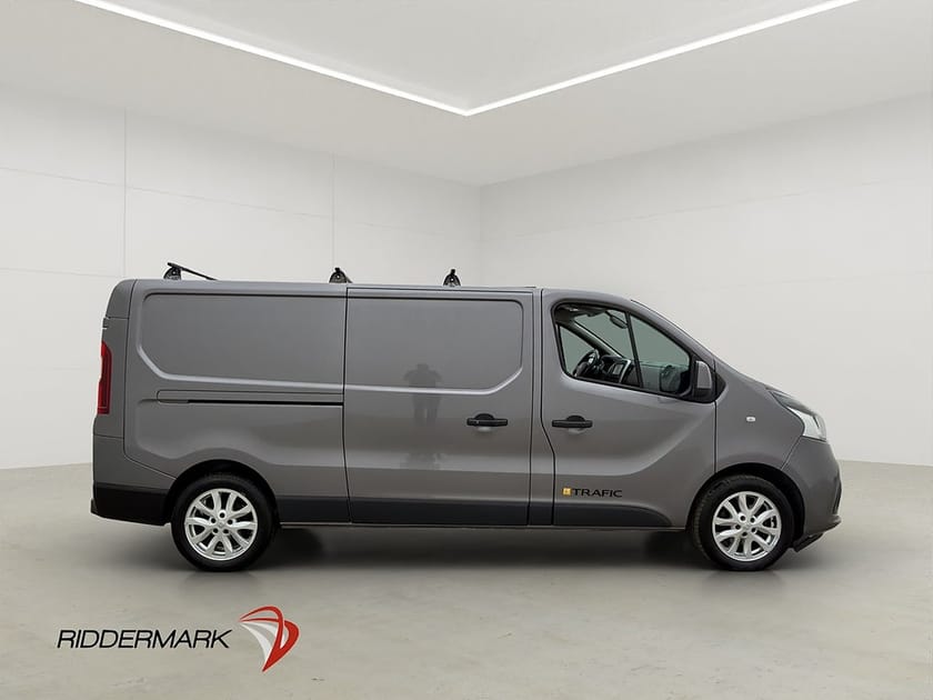 Bild 2 av Renault Trafic Skåpbil L2 1.6dCi Värmare PDC Dragkrok Farthållare