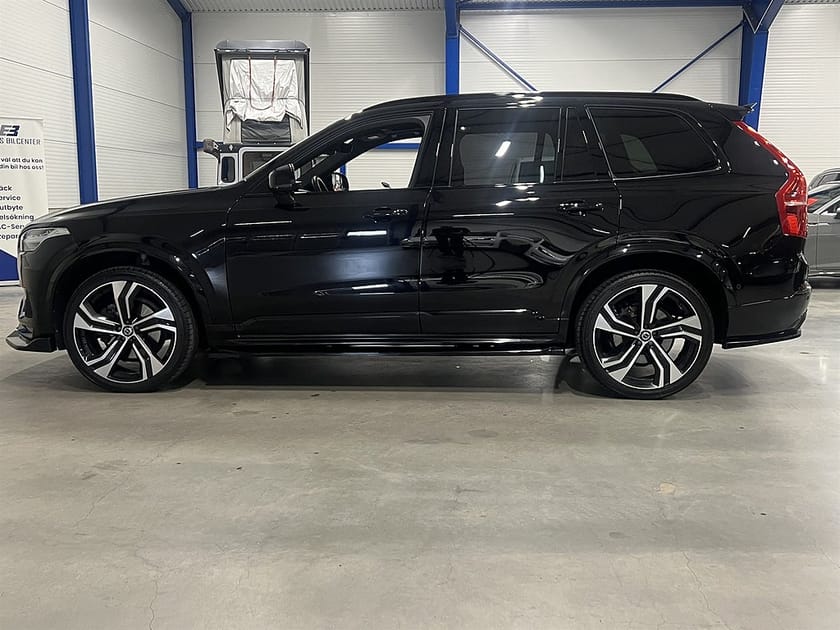 Bild 5 av Volvo XC90 7 Säten B5 AWD 235 HK / R-Design / Panorama / HUD / B%26W / 7-Sits /