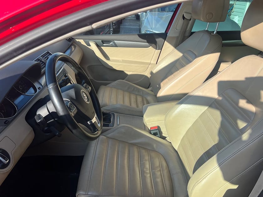 Bild 5 av Volkswagen Passat Variant 1.4 TGI R-Line Panorama Skinn Avbet 634 Kr/Mån