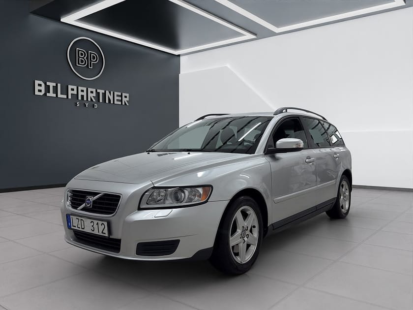 Bild 1 av Volvo V50 2.4 Geartronic Kinetic/Ny Servad/Besiktad/2-Brukare