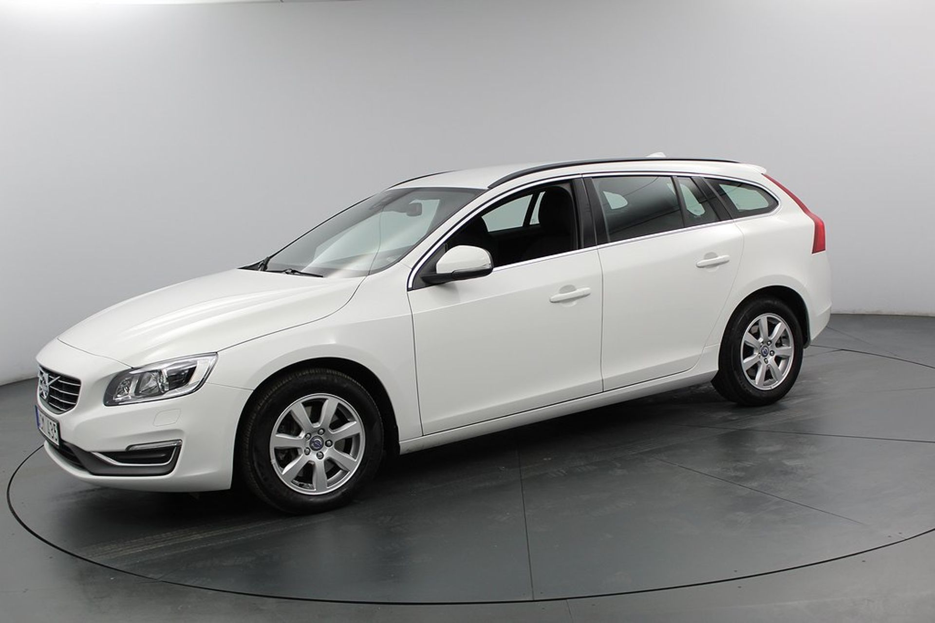 Volvo V60 D4 AWD 2014, bild 2/27