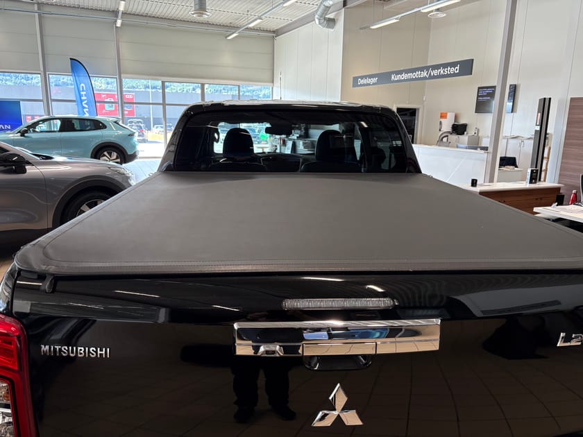 Bilde 4 av Mitsubishi L200 Dobbelcab med 4WD og over 3 tonns hengervekt