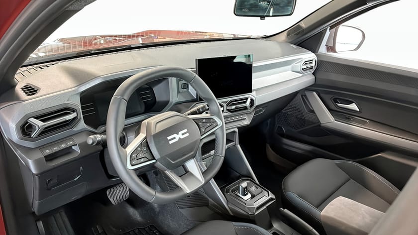 Bild 3 av Dacia Duster Hybrid 155 PL 2990/MÅN EXPRESSION