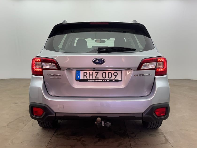 Bild 5 av Subaru Outback 2.5 4WD Lineartronic 175hk Drag Backkamera