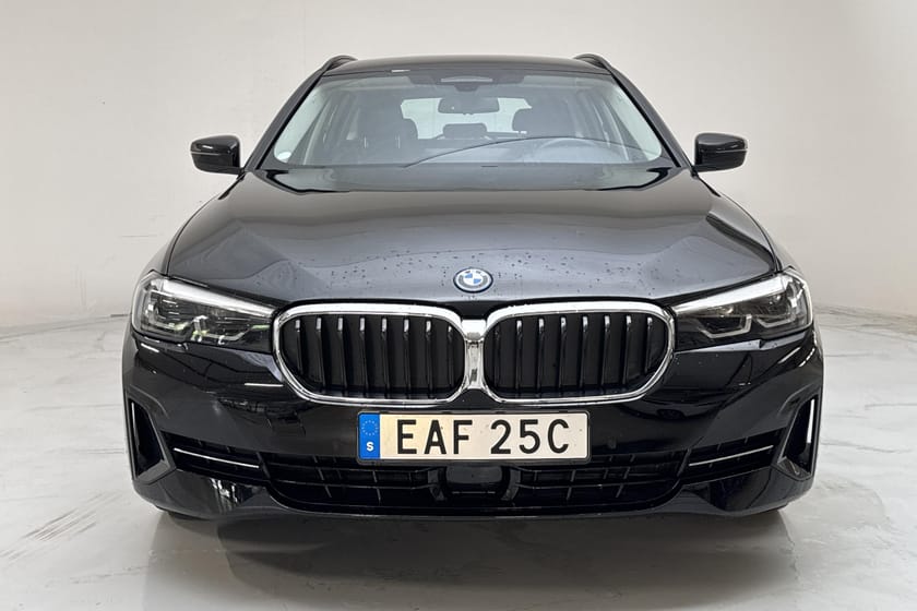 Bild 5 av BMW 530e Touring 530 12kWh LCI (292hk) Helläder Drag