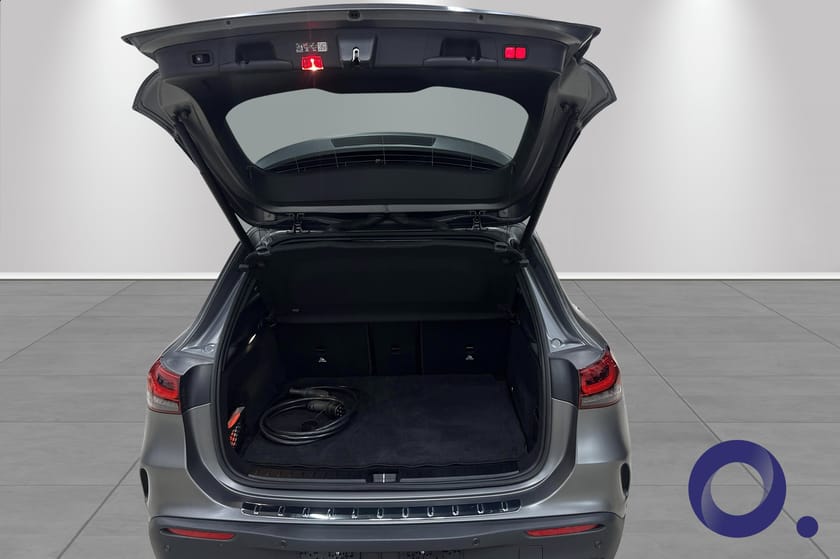 Bilde 5 av Mercedes-Benz EQA 300 4MATIC