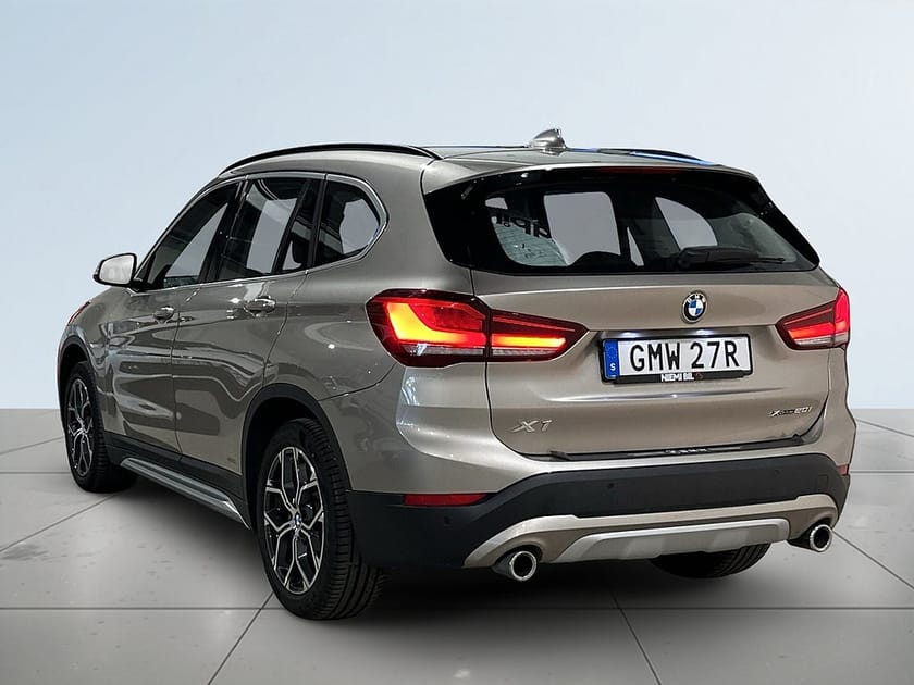 Bild 5 av BMW X1 xDrive20i Steptronic xLine Mvärm Psens GPS HuD SoV