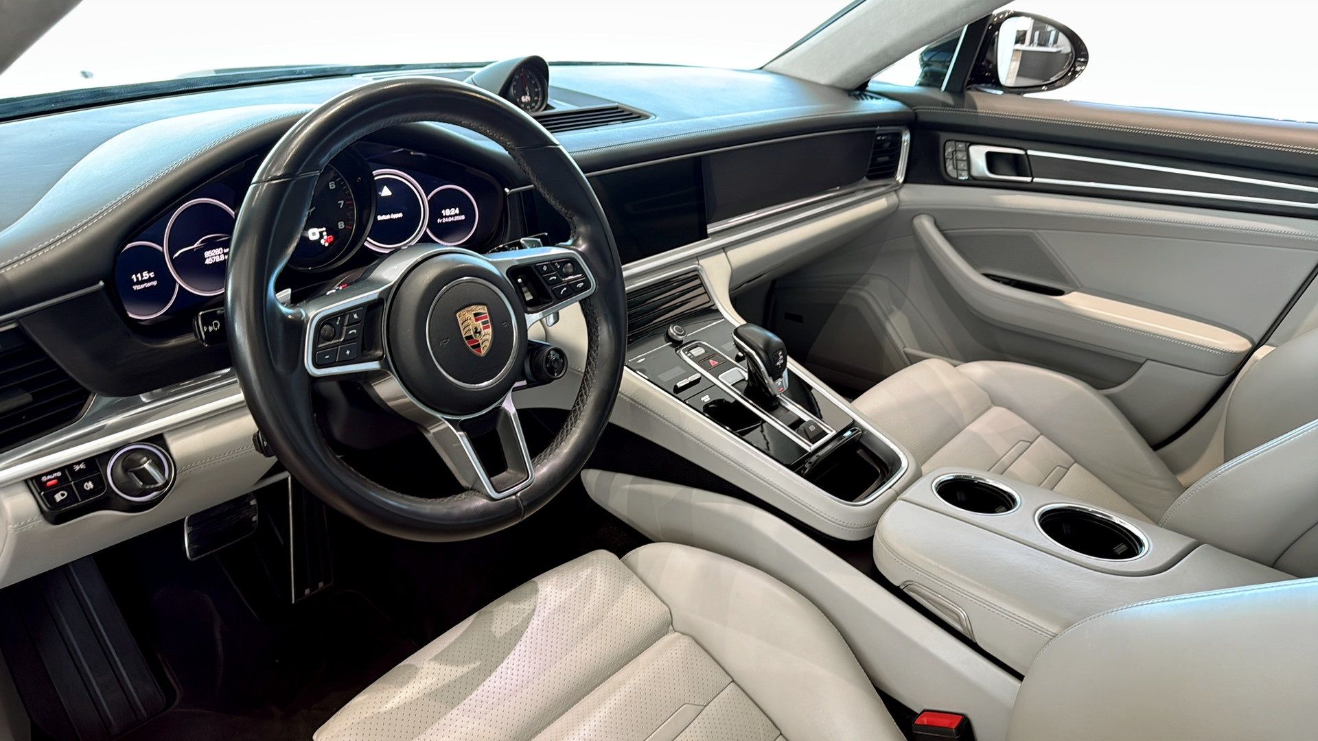 Porsche Panamera GTS / Pano 2019, bild 7/10