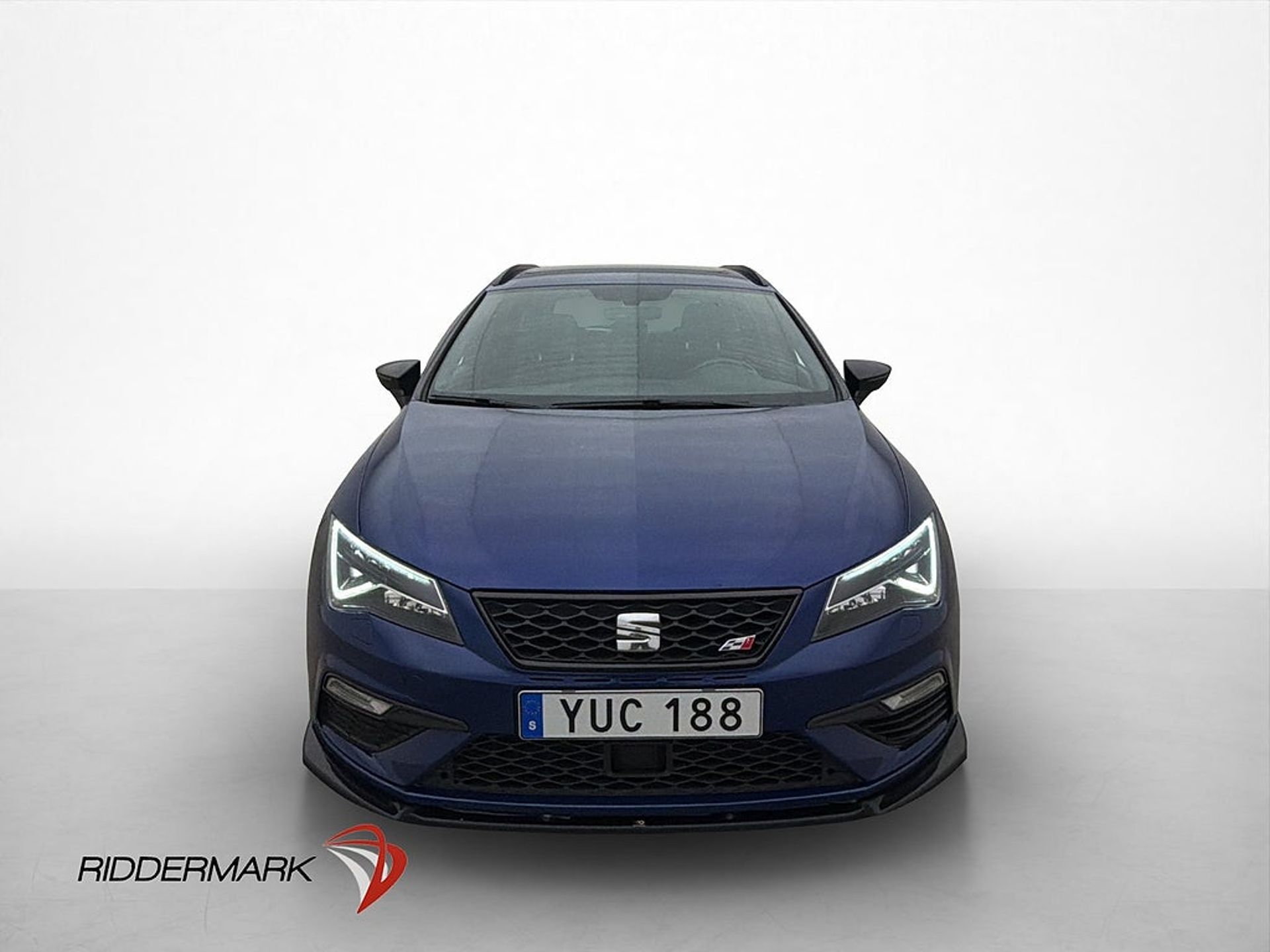 Seat Leon 2.0 300hk 4D Cupra 2019, bild 2/10