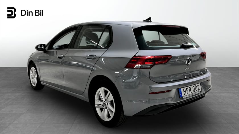 Bild 3 av Volkswagen Golf 1.0 TSI 110hk 6vxl/sensorer/lane assist/rattvärme