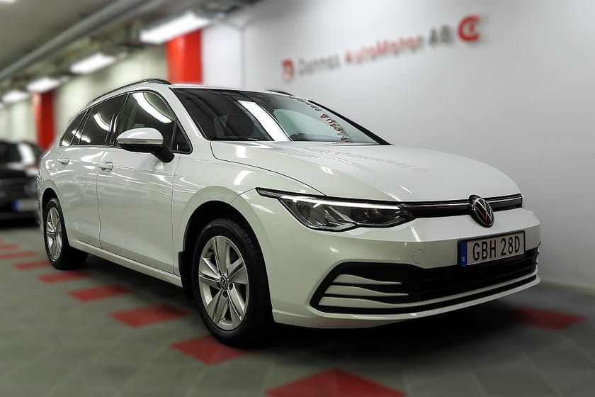 Bild 5 av Volkswagen Golf Sportscombi 1.5 eTSI Kamera Drag Värmare SoV Hjul