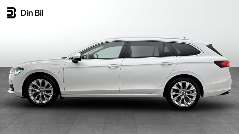 Bild 2 av Škoda Superb iV Kombi Selection DSG Drag
