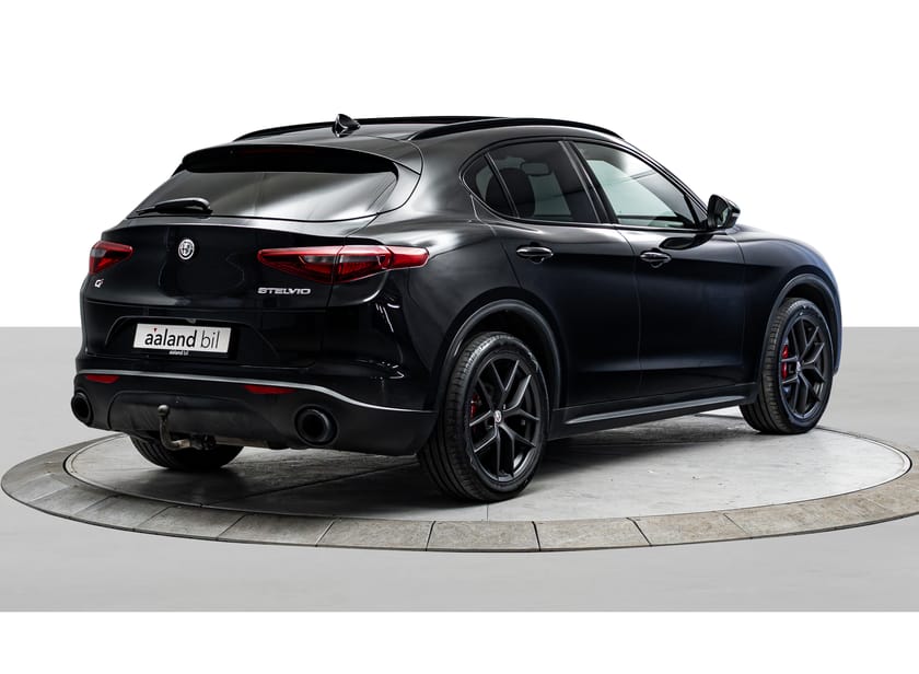 Bilde 3 av Alfa Romeo Stelvio 2,2 JTDm 210 Q4 AT8 B-Tech