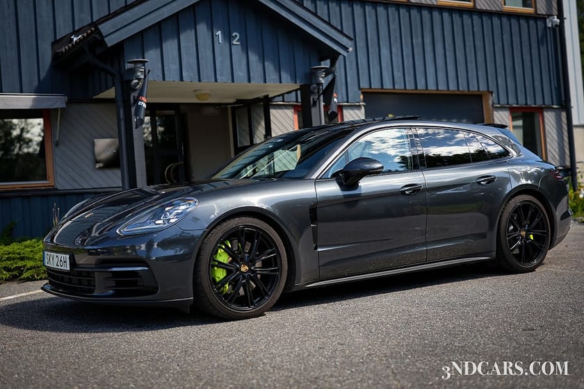 Bild 1 av Porsche Panamera 4 E-Hybrid Sport Turismo PDK Pano Bose Soft-Close MM