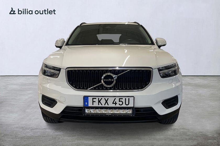 Bild 3 av Volvo XC40 T2 Momentum Core /  Backkamera / VOC / Rattvärme