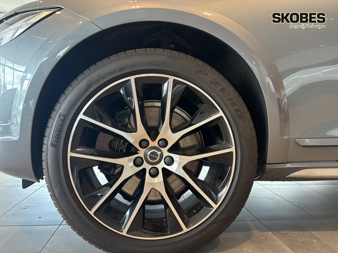 Volvo V90 Cross Country