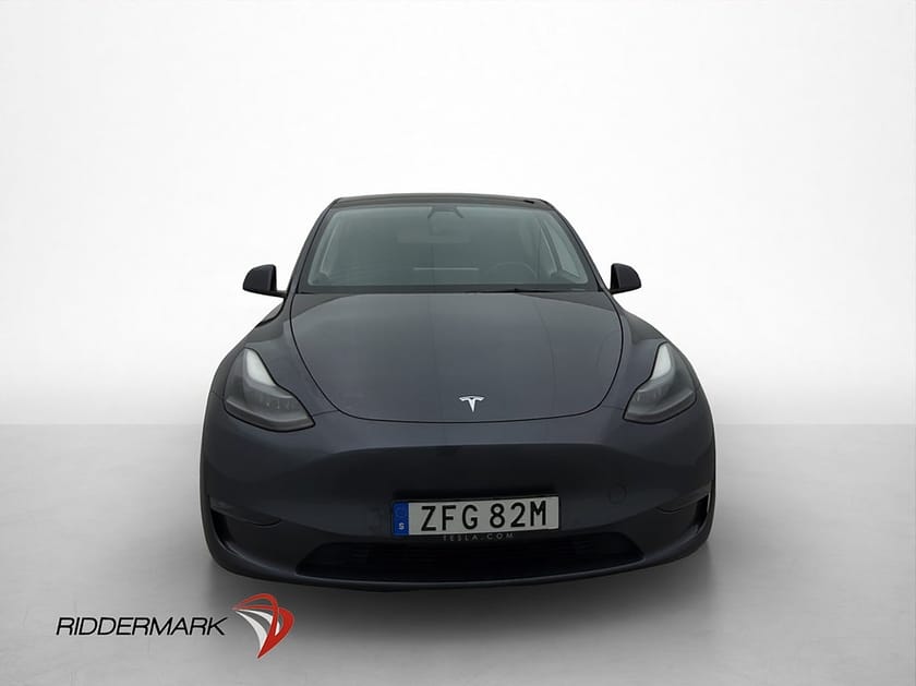 Bild 3 av Tesla Model Y Long Range AWD Svensksåld Autopilot Pano
