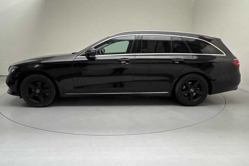 Bild 2 av Mercedes-Benz E 200 T d Kombi S213 (150hk) SE Edition Avantgarde