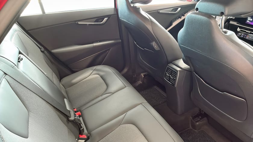 Bild 5 av Kia Niro Hybrid ACTION Drag/Navi/Keyless