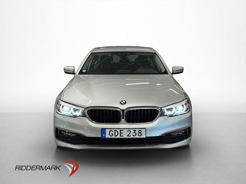 Bild 2 av BMW 530e iPerformance Sedan 252hk Sport line Kamera Navi Halvskinn