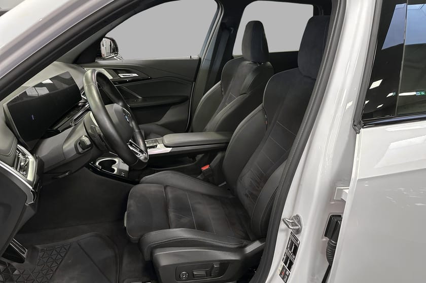 Bilde 2 av BMW iX1 xDrive30
