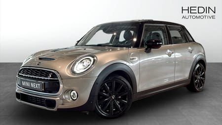 MINI Cooper S 5-dörrar 192 hk Pano / H&K / HuD / Backkamera / Navi