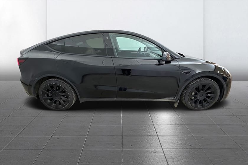 Bild 4 av Tesla Model Y Long Range AWD Drag AP Läder Premiumljud V-Pump 514hk
