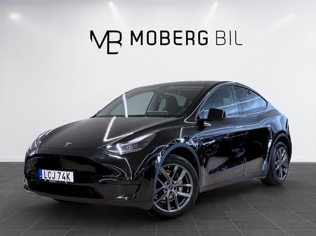 Tesla Model Y Standard Range RWD 299hk Pano Drag B-Kamera