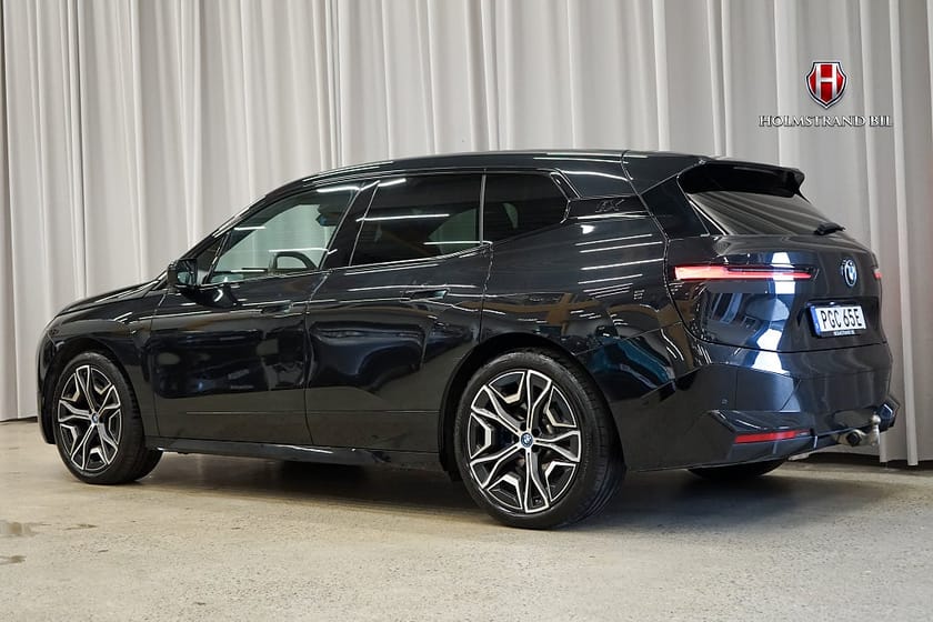 Bild 5 av BMW iX xDrive40 Sport Package Pano Drag 3D Massage H/K HUD Las