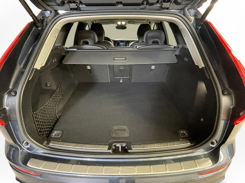 Bild 5 av Volvo XC60 B5 AWD Bensin Plus Dark
