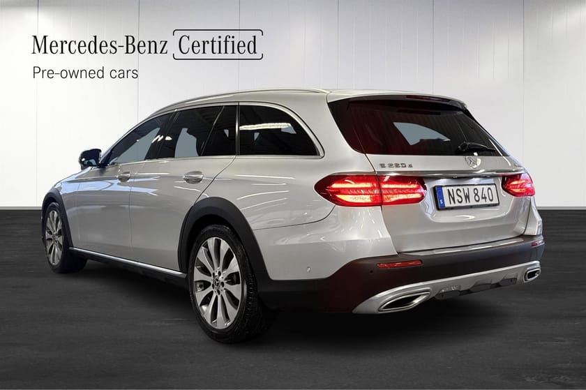 Bild 3 av Mercedes-Benz E 220 d 4MATIC All-Terrain | 360° | | MULTIBEAM | DRAG | VÄRMARE