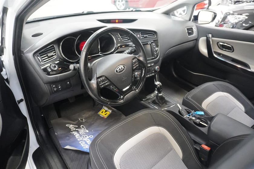 Bild 2 av Kia cee'd_sw SW Kombi 1.6 CRDi Special Edition 128 hk Drag Pano