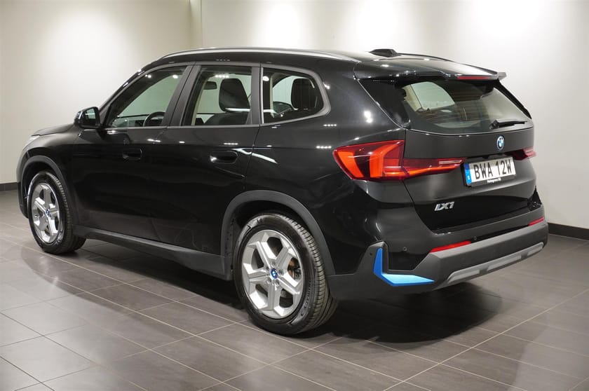 Bild 3 av BMW iX1 xDrive30 Drag H K LED Kamera