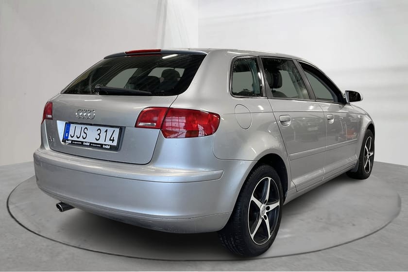 Bild 3 av Audi A3 Sportback 1.6 FSI (115hk)