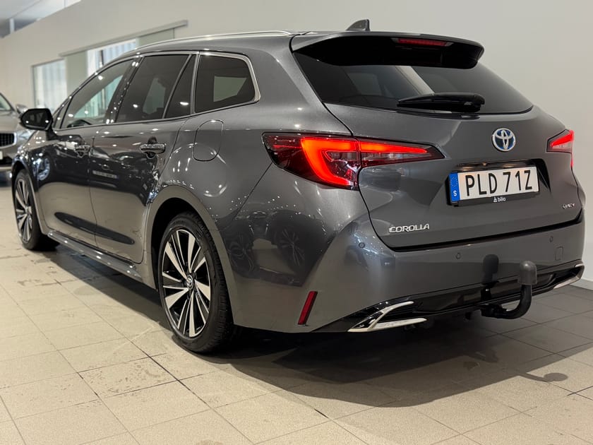 Bild 4 av Toyota Corolla Touring Sports Hybrid / Dragrkok / Sensorer / Backkamera /
