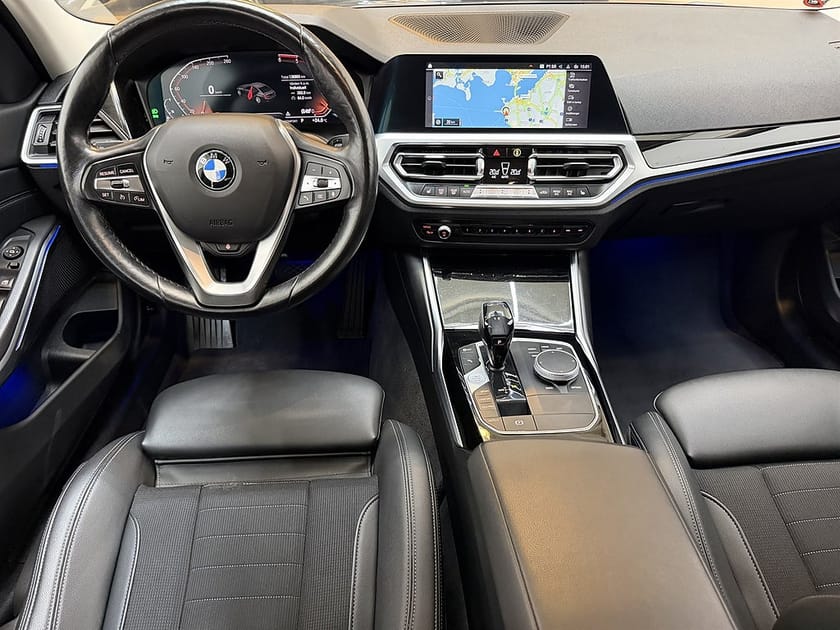 Bild 5 av BMW 320d xDrive Sedan 320 190hk Sport line Navi/Krok/Carplay/rattvärme
