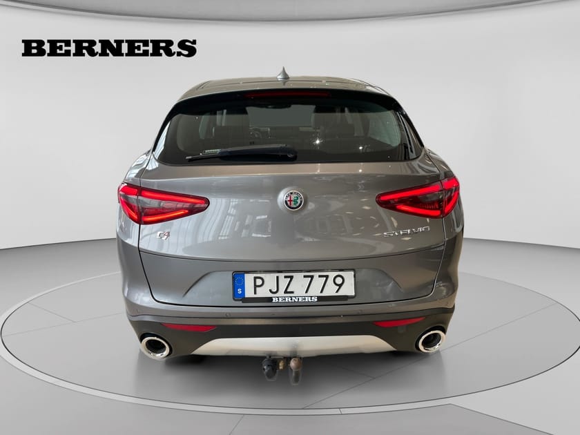 Bild 4 av Alfa Romeo Stelvio
